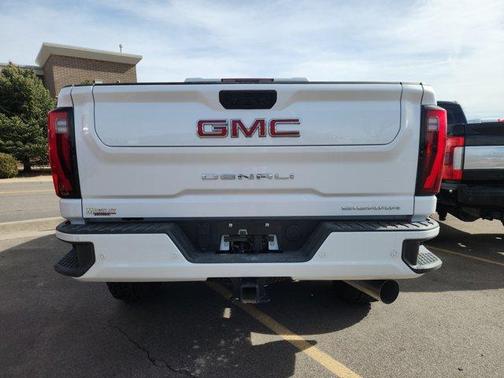 2024 GMC Sierra 2500 Denali