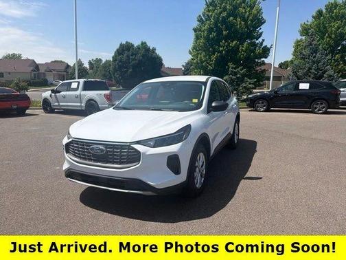 Oxford White 2025 Ford Escape Active