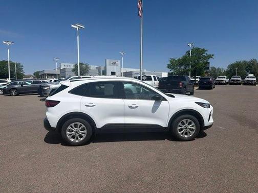Oxford White 2025 Ford Escape Active