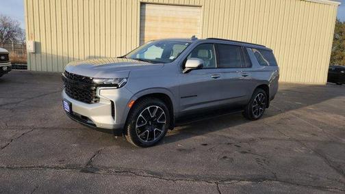 2023 Chevrolet Suburban RST