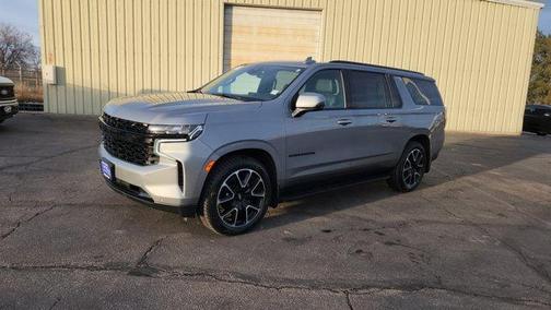 2023 Chevrolet Suburban RST