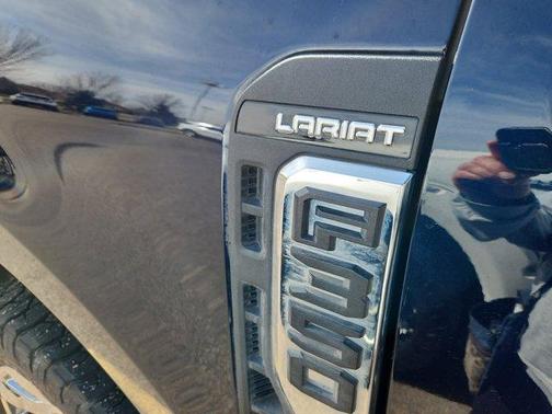 2024 Ford F-350 Lariat Super Duty