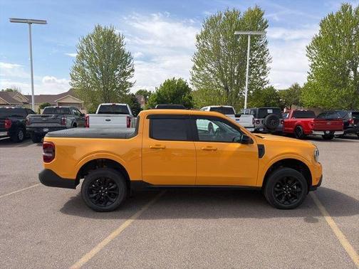 Cyber Orange Metallic Tricoat 2023 Ford Maverick Lariat