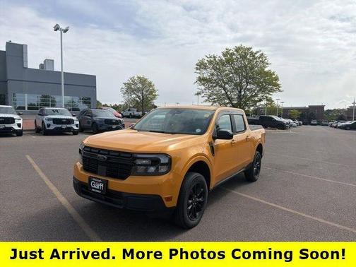 Cyber Orange Metallic Tricoat 2023 Ford Maverick Lariat