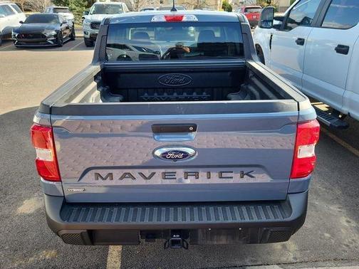 Azure Gray Metallic 2024 Ford Maverick XLT