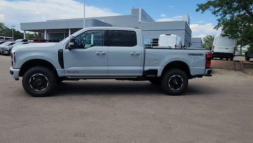 Avalanche 2026 Ford F-350 Platinum