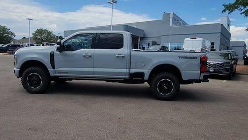 Avalanche 2026 Ford F-350 Platinum
