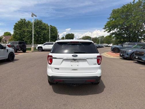 Oxford White 2016 Ford Explorer Base