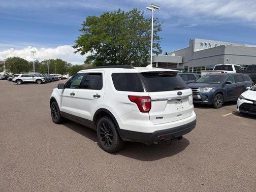 Oxford White 2016 Ford Explorer Base