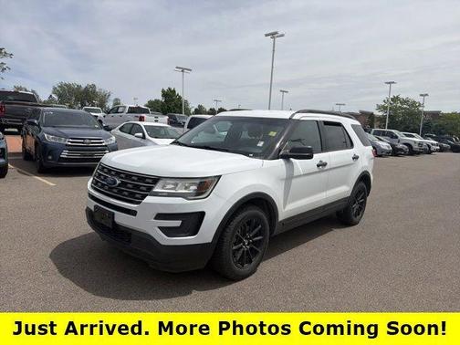 Oxford White 2016 Ford Explorer Base