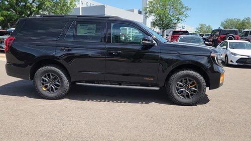 Agate Black Metallic 2026 Ford Expedition Tremor