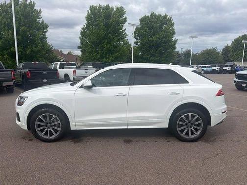 Carrara White 2019 Audi Q8 Premium