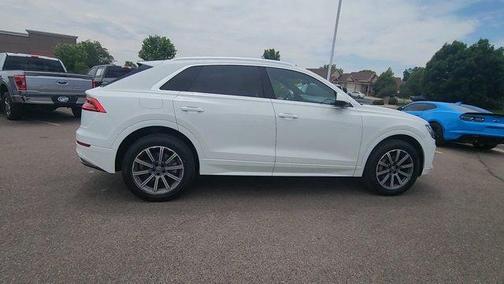 Carrara White 2019 Audi Q8 Premium