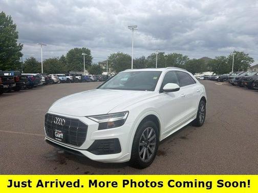 Carrara White 2019 Audi Q8 Premium