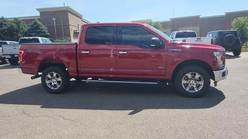 Ruby Red Metallic Tinted Clearcoat 2016 Ford F-150 XLT