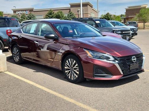 Garnet Pearl 2024 Nissan Altima 2.5 SV