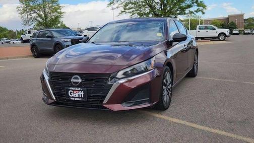 Garnet Pearl 2024 Nissan Altima 2.5 SV