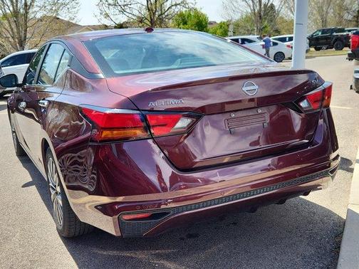 Garnet Pearl 2024 Nissan Altima 2.5 SV