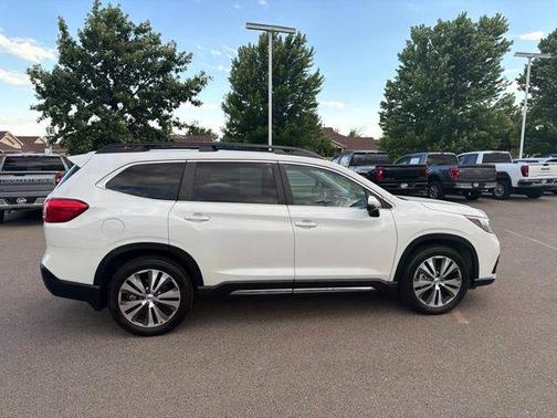Crystal White Pearl 2020 Subaru Ascent Limited 7-Passenger