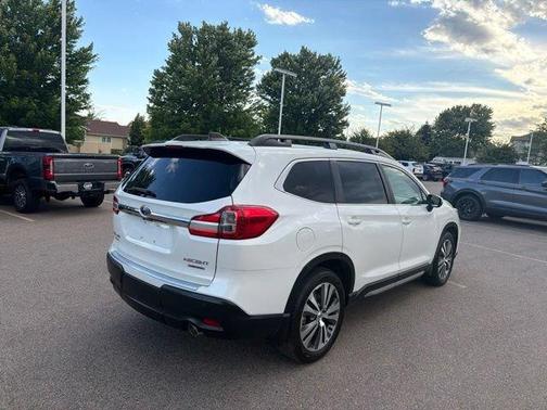 Crystal White Pearl 2020 Subaru Ascent Limited 7-Passenger