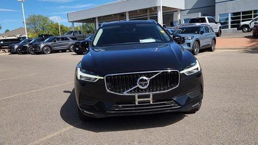 Onyx Black Metallic 2020 Volvo XC60 T5 Momentum
