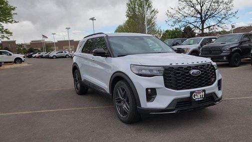 Star White 2026 Ford Explorer ST