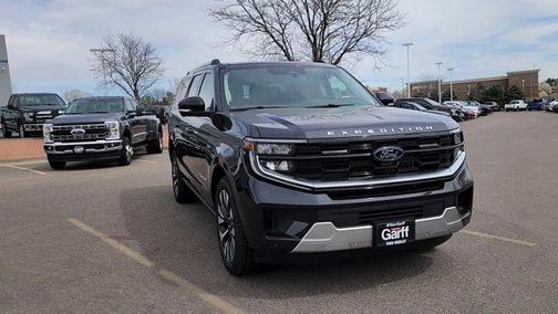 Dark Matter Gray Metallic 2026 Ford Expedition Max Platinum