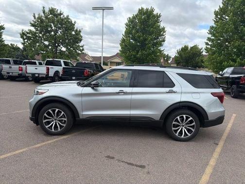 Silver Metallic 2020 Ford Explorer ST