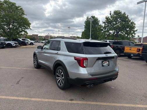 Silver Metallic 2020 Ford Explorer ST