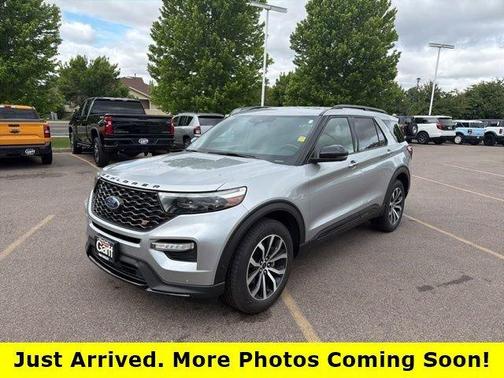 Silver Metallic 2020 Ford Explorer ST