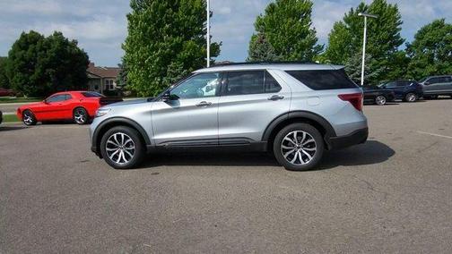 Silver Metallic 2020 Ford Explorer ST