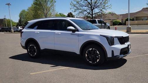 Glacial White Pearl 2024 Kia Sorento S