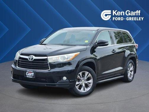 Attitude Black Metallic 2015 Toyota Highlander LE