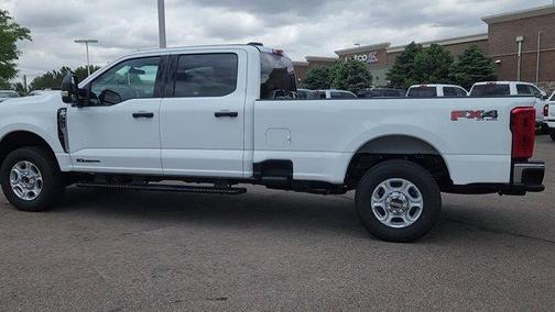 Oxford White 2026 Ford F-350 XLT