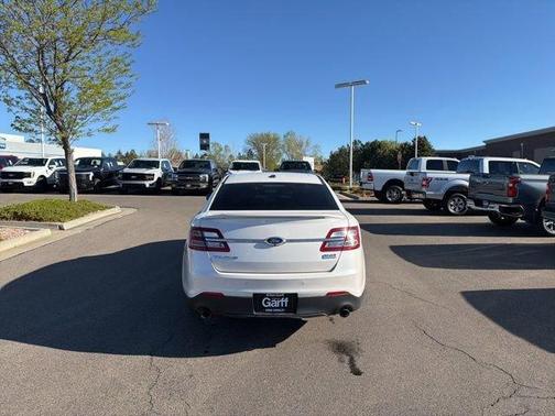 White Platinum Clearcoat Metallic 2014 Ford Taurus SHO