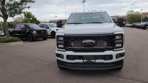 Avalanche 2026 Ford F-350 Lariat Super Duty