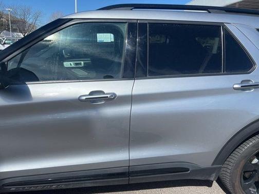 Iconic Silver Metallic 2020 Ford Explorer ST