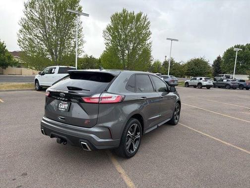 Carbonized Gray Metallic 2023 Ford Edge ST