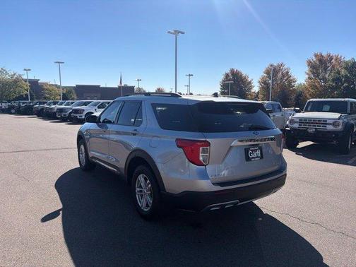 Iconic Silver Metallic 2023 Ford Explorer XLT