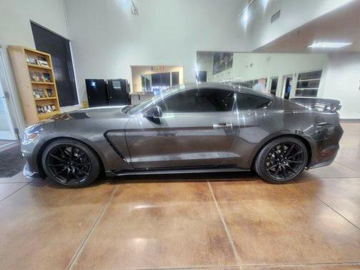 2016 Ford Shelby GT350 Base