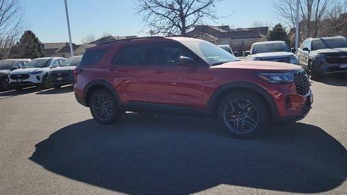 2025 Ford Explorer ST