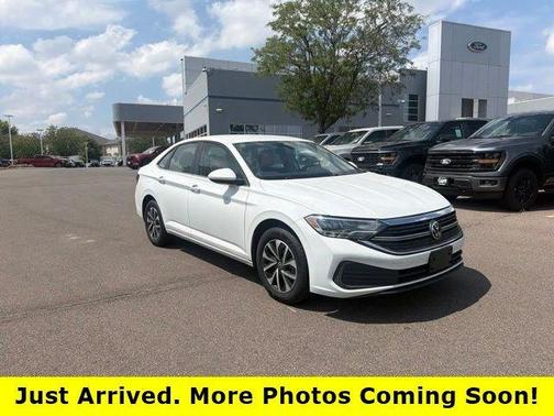 Pure White 2024 Volkswagen Jetta 1.5T S
