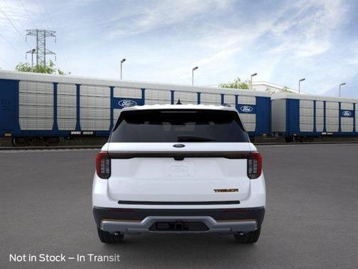 Star White 2026 Ford Explorer Tremor