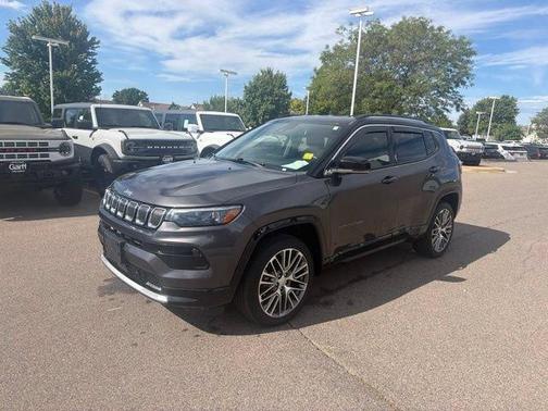 Granite Crystal Clearcoat Metallic 2022 Jeep Compass Limited