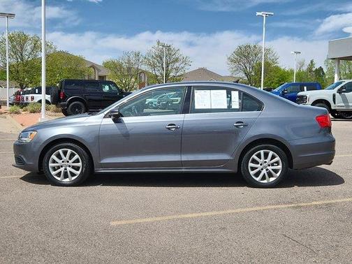 Platinum Gray Metallic 2013 Volkswagen Jetta SE