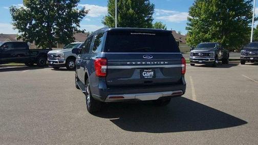 Blue Metallic 2022 Ford Expedition XLT