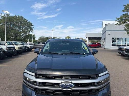 Blue Metallic 2022 Ford Expedition XLT