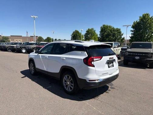 Summit White 2024 GMC Terrain SLT