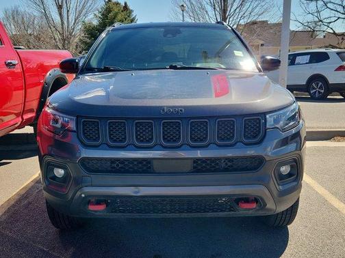 Gray 2024 Jeep Compass Trailhawk