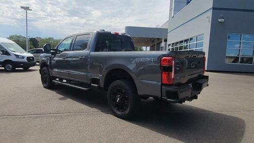 Carbonized Gray Metallic 2026 Ford F-350 Lariat Super Duty